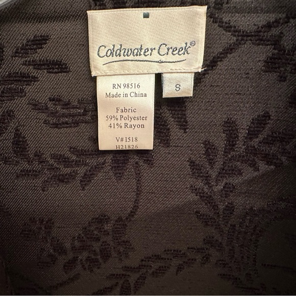 Coldwater Creek Reversible Black & Red Leaf Vest Christmas Size S - Picture 8 of 8